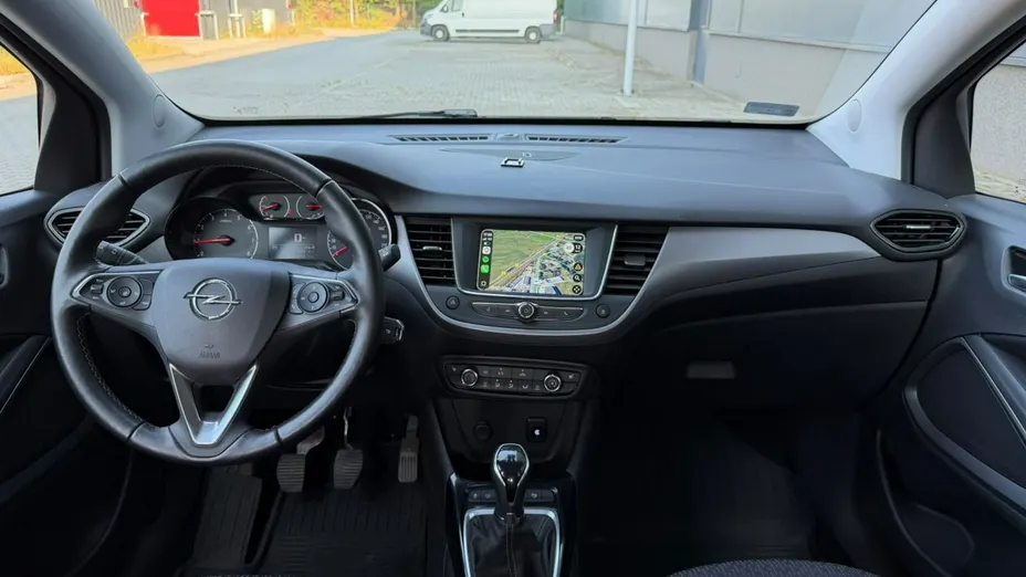 OPEL Crossland X -