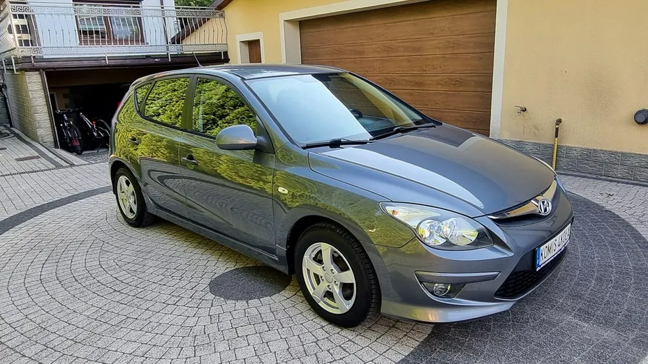 HYUNDAI i30 -
