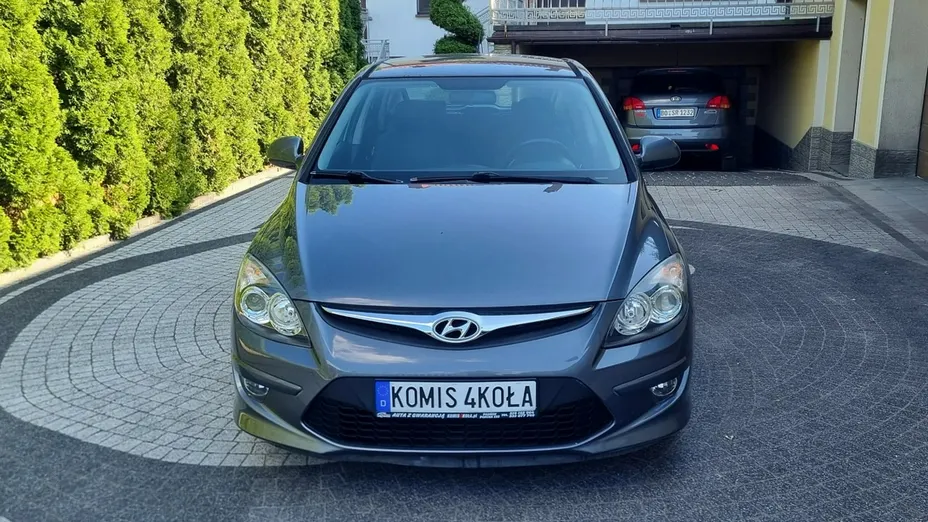 HYUNDAI i30 -