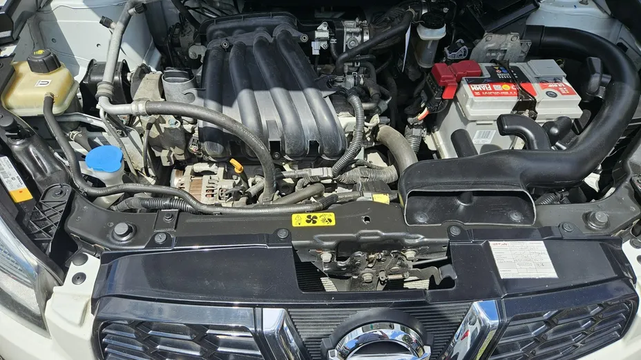 NISSAN Qashqai -
