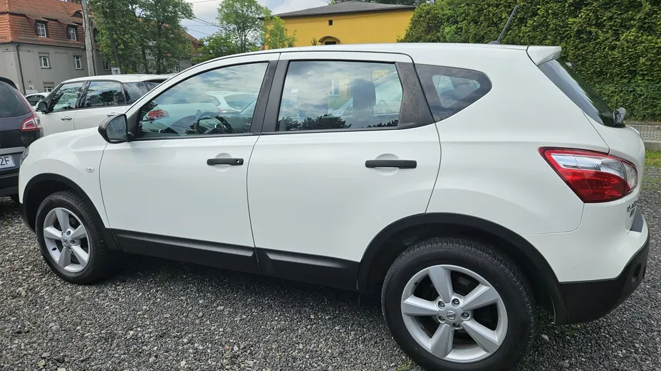 NISSAN Qashqai -
