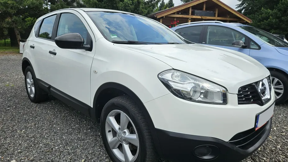 NISSAN Qashqai -