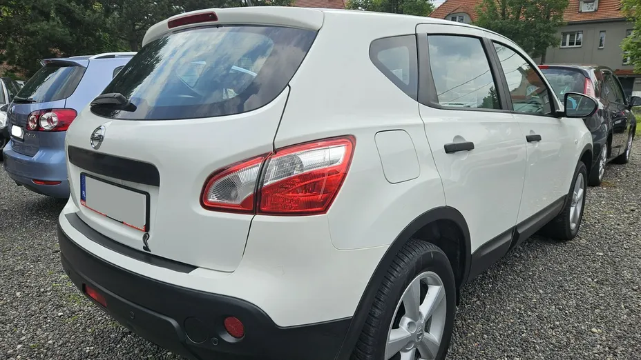 NISSAN Qashqai -