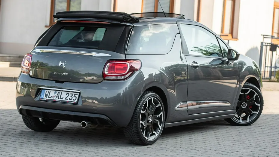 CITROEN DS3 -