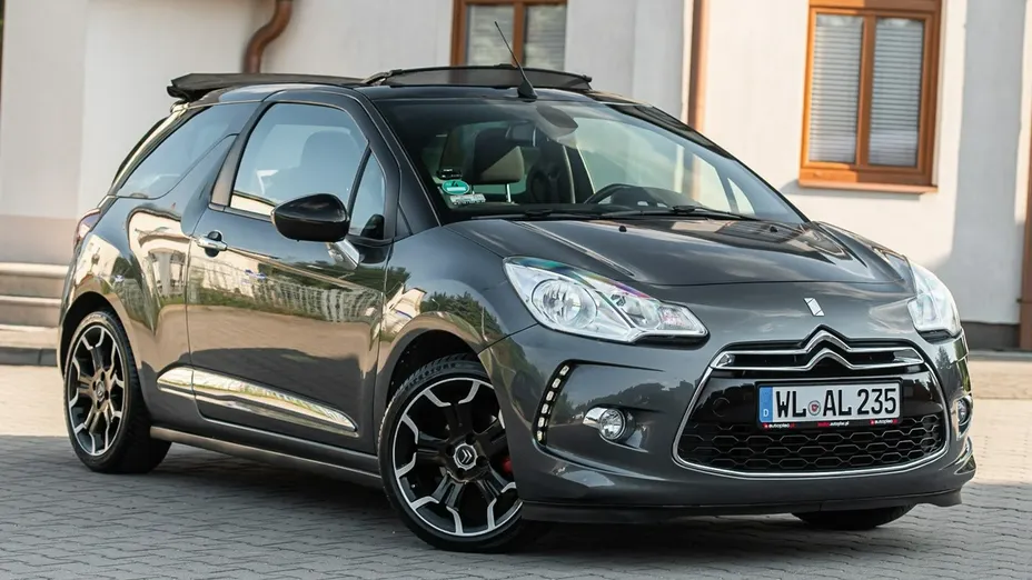 CITROEN DS3 -