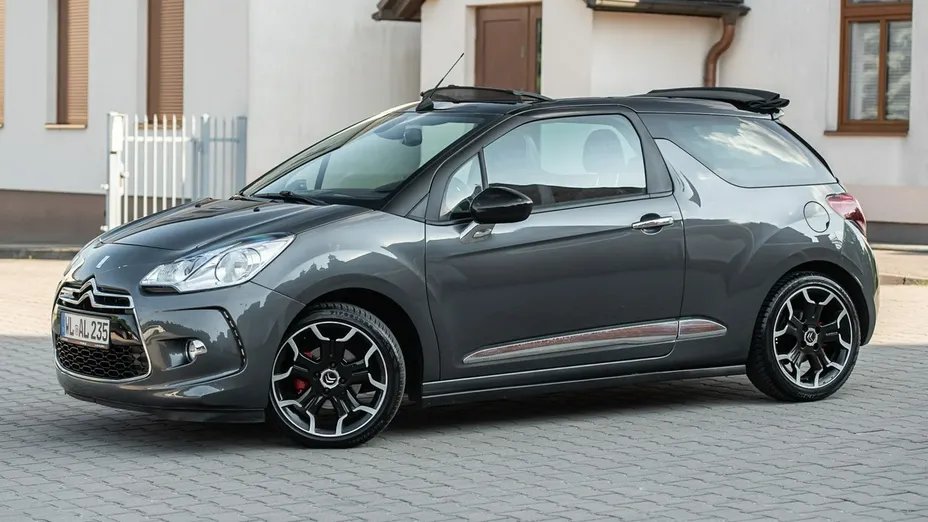 CITROEN DS3 -