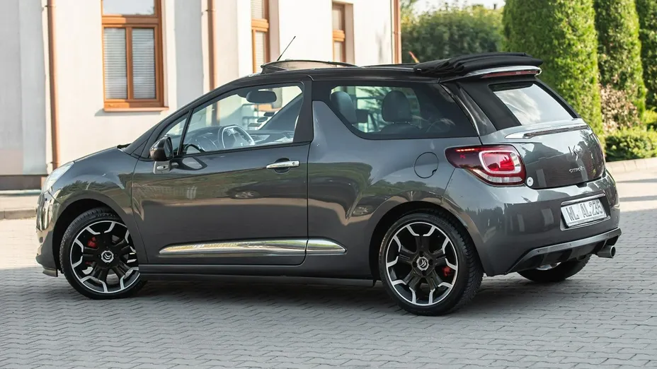 CITROEN DS3 -