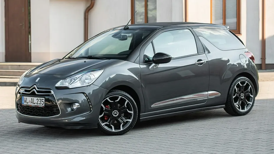 CITROEN DS3 -