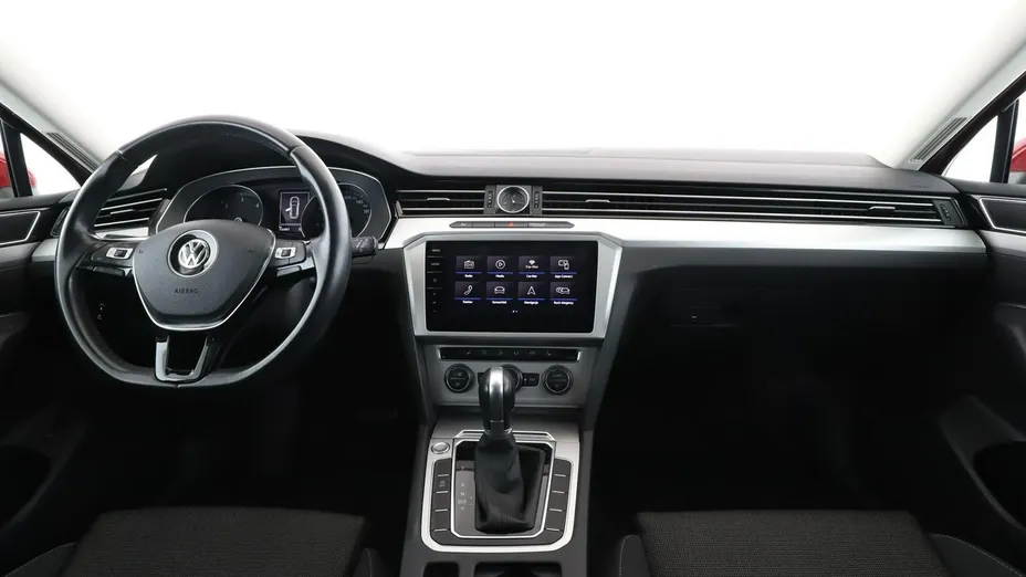 VOLKSWAGEN Passat -