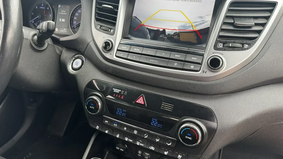 HYUNDAI Tucson -