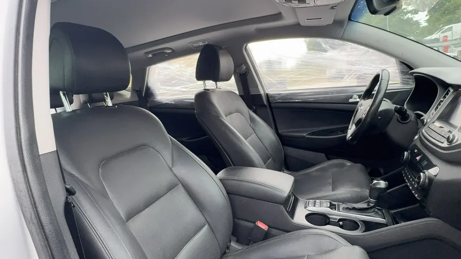 HYUNDAI Tucson -