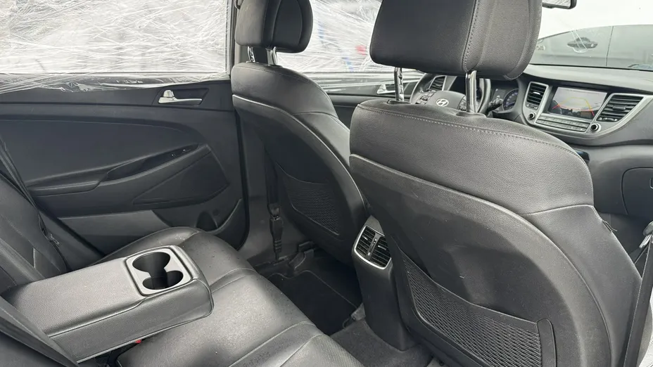 HYUNDAI Tucson -