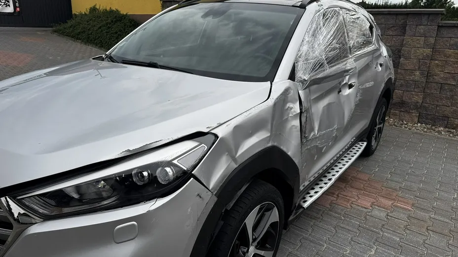 HYUNDAI Tucson -