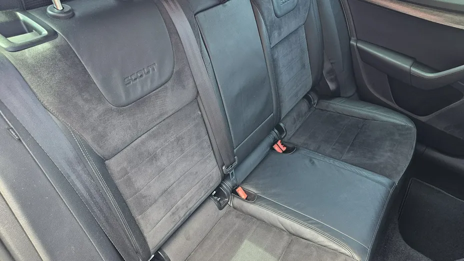 SKODA Octavia -