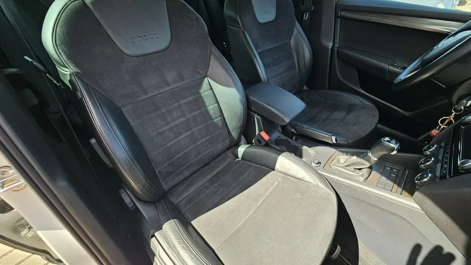 SKODA Octavia -