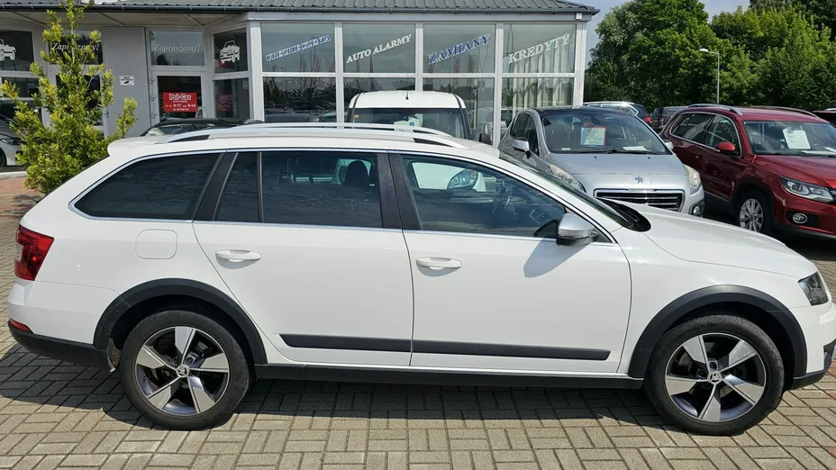 SKODA Octavia -