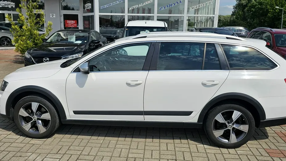 SKODA Octavia -
