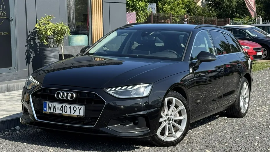 AUDI A4 -