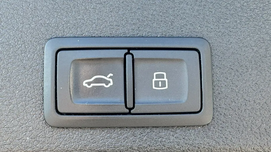 AUDI A4 -