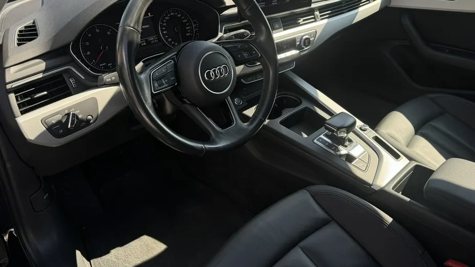 AUDI A4 -
