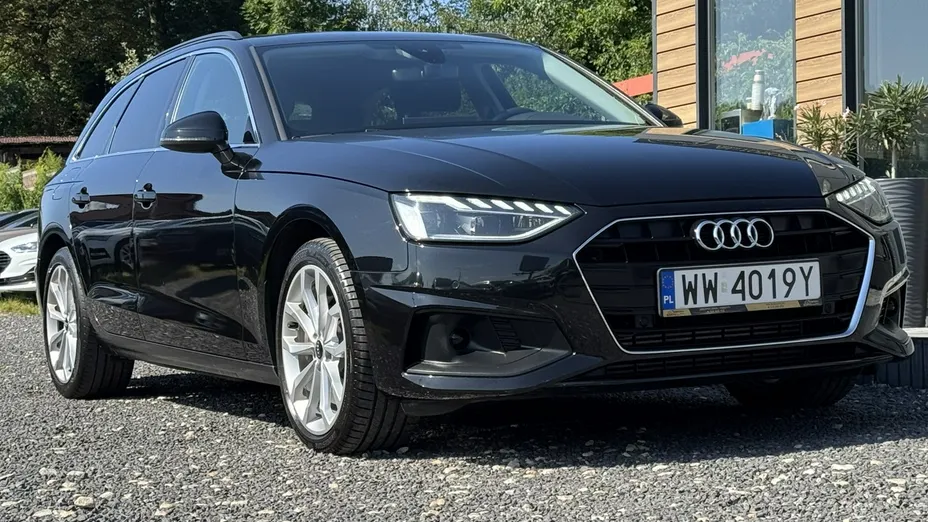 AUDI A4 -
