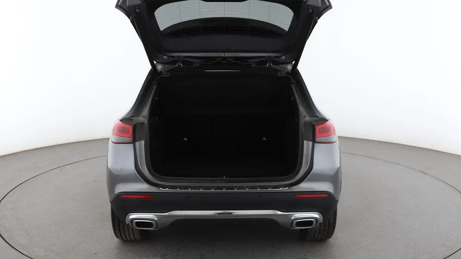 MERCEDES-BENZ GLA -