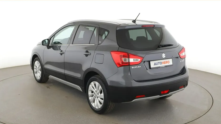 SUZUKI S-Cross -
