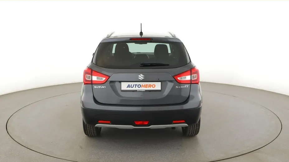 SUZUKI S-Cross -