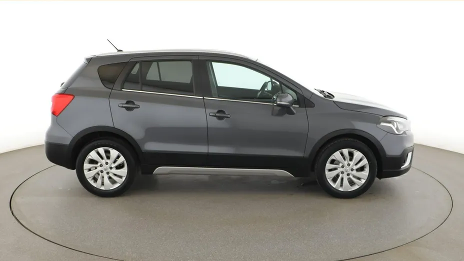 SUZUKI S-Cross -