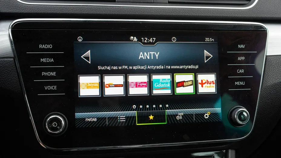 SKODA Superb -