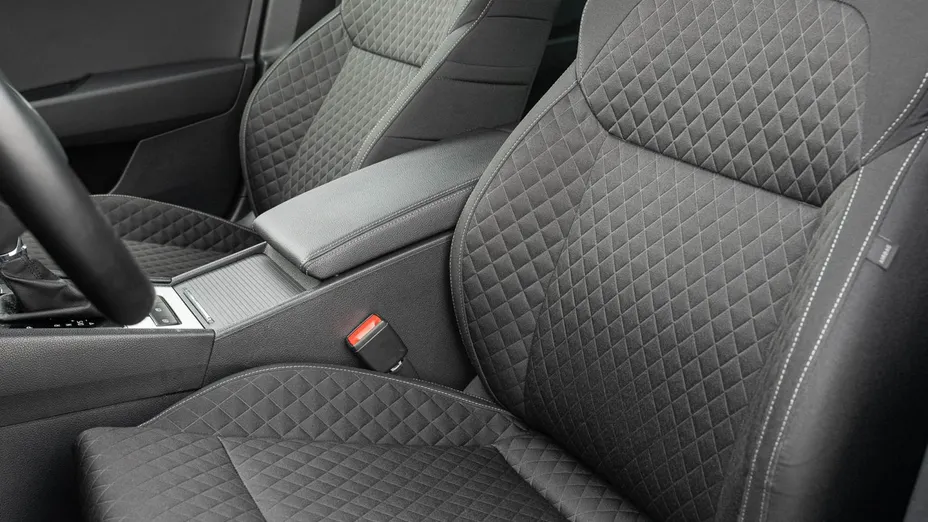 SKODA Superb -