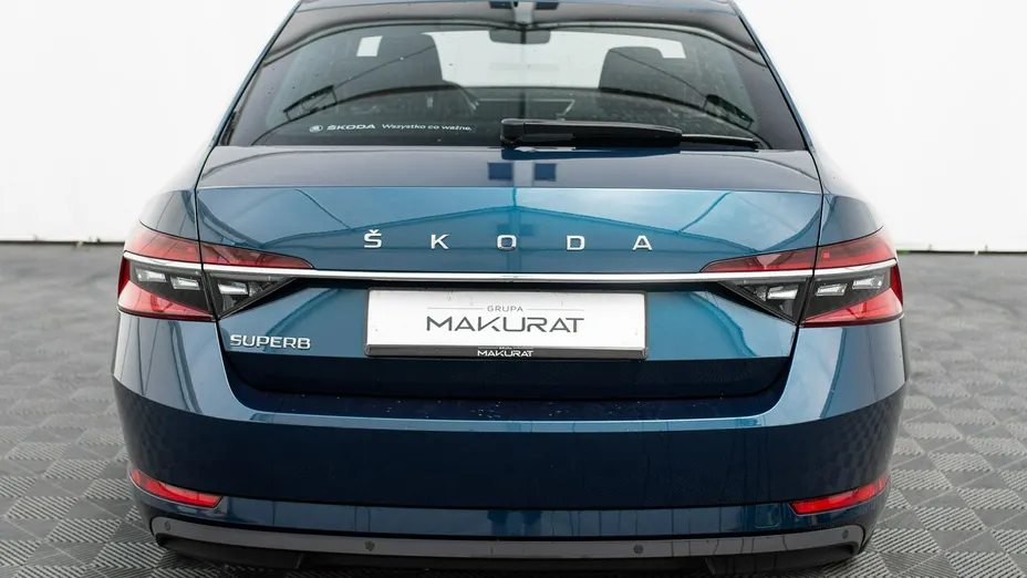 SKODA Superb -