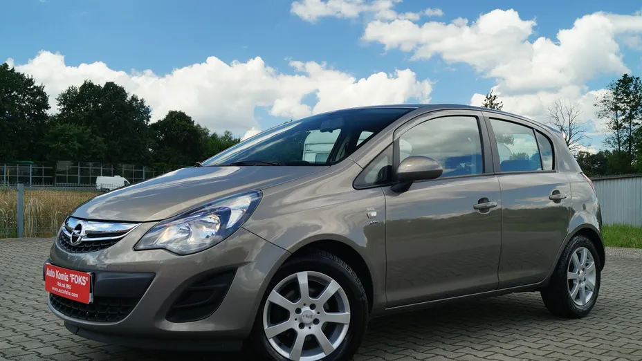 OPEL Corsa -