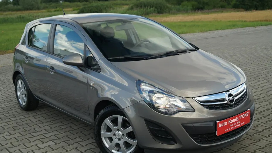 OPEL Corsa -