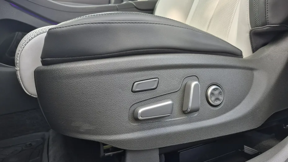 HYUNDAI Santa Fe -