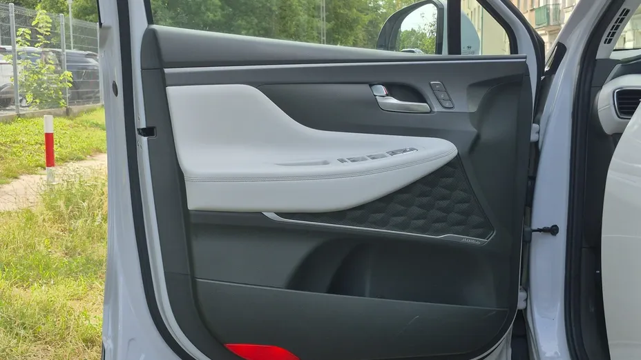 HYUNDAI Santa Fe -