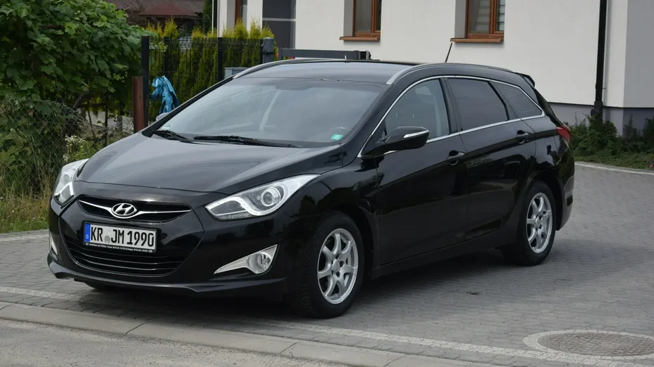 HYUNDAI i40 -