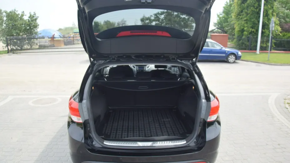 HYUNDAI i40 -