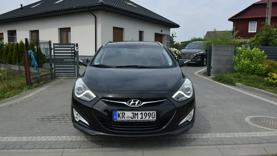 HYUNDAI i40 -