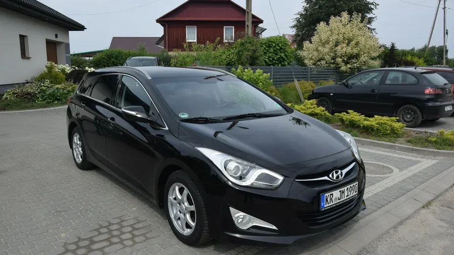 HYUNDAI i40 -