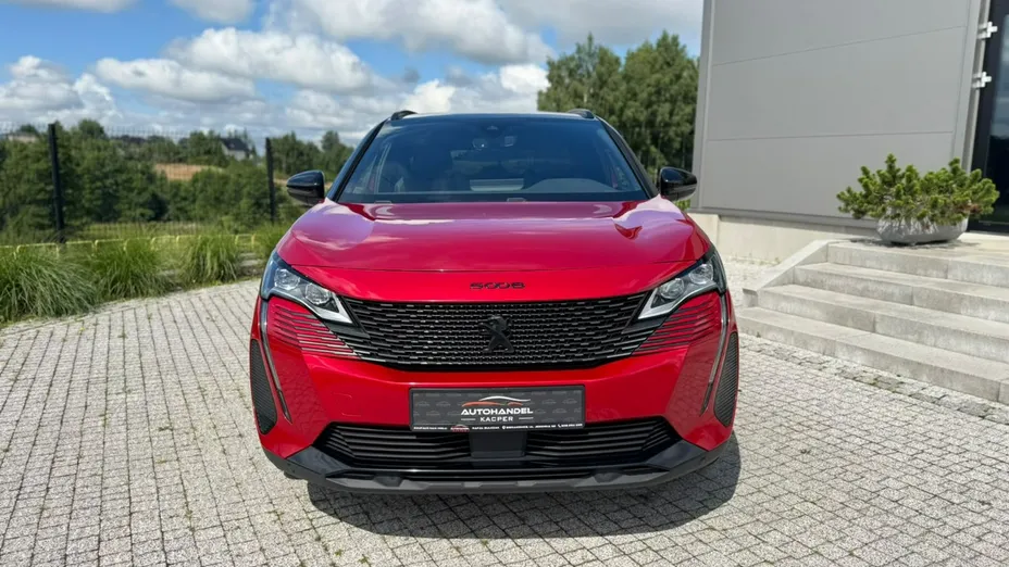 PEUGEOT 5008 -