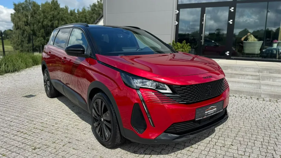 PEUGEOT 5008 -