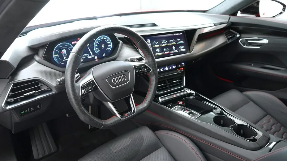 AUDI RS e-tron -