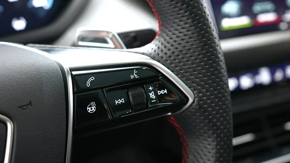 AUDI RS e-tron -