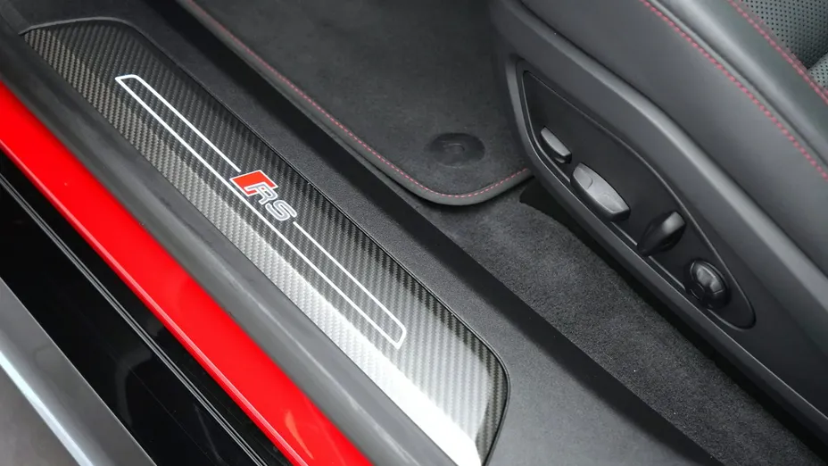 AUDI RS e-tron -