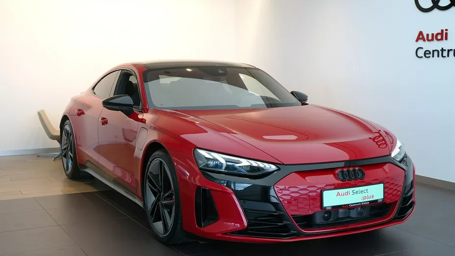 AUDI RS e-tron -