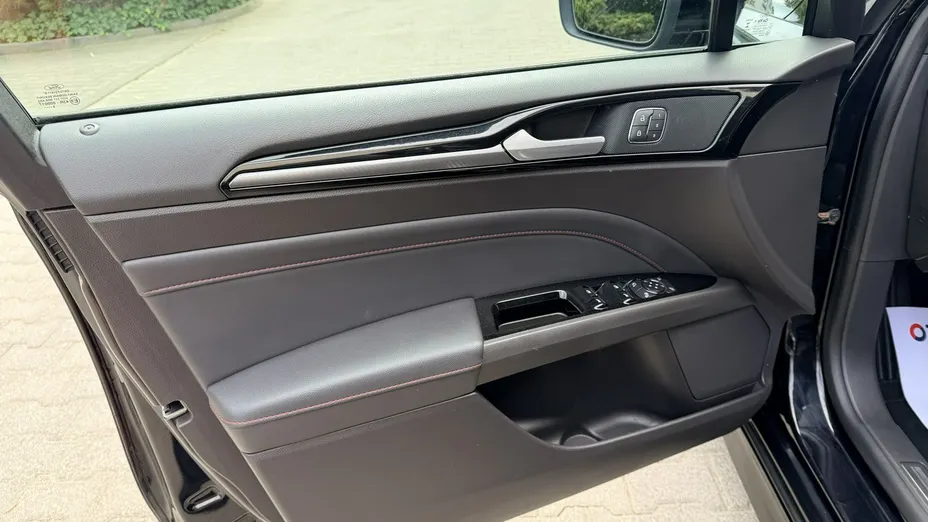 FORD Mondeo -