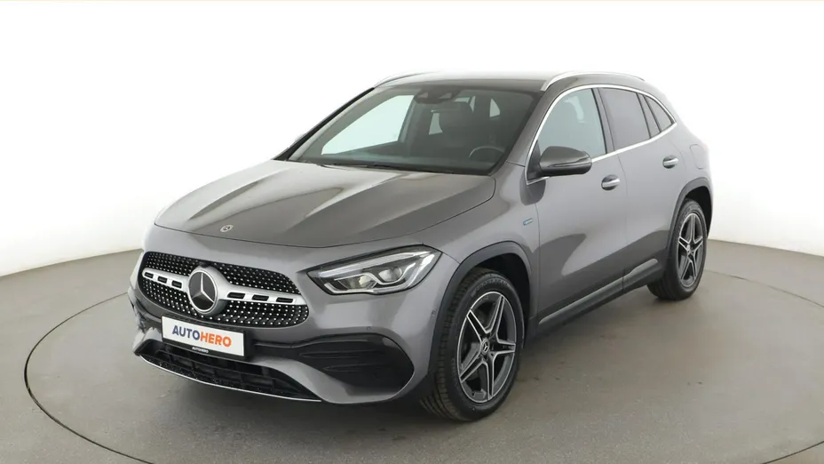 MERCEDES-BENZ GLA -