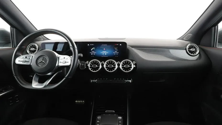 MERCEDES-BENZ GLA -