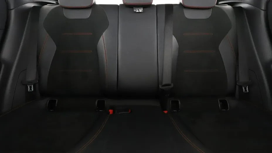 MERCEDES-BENZ GLA -